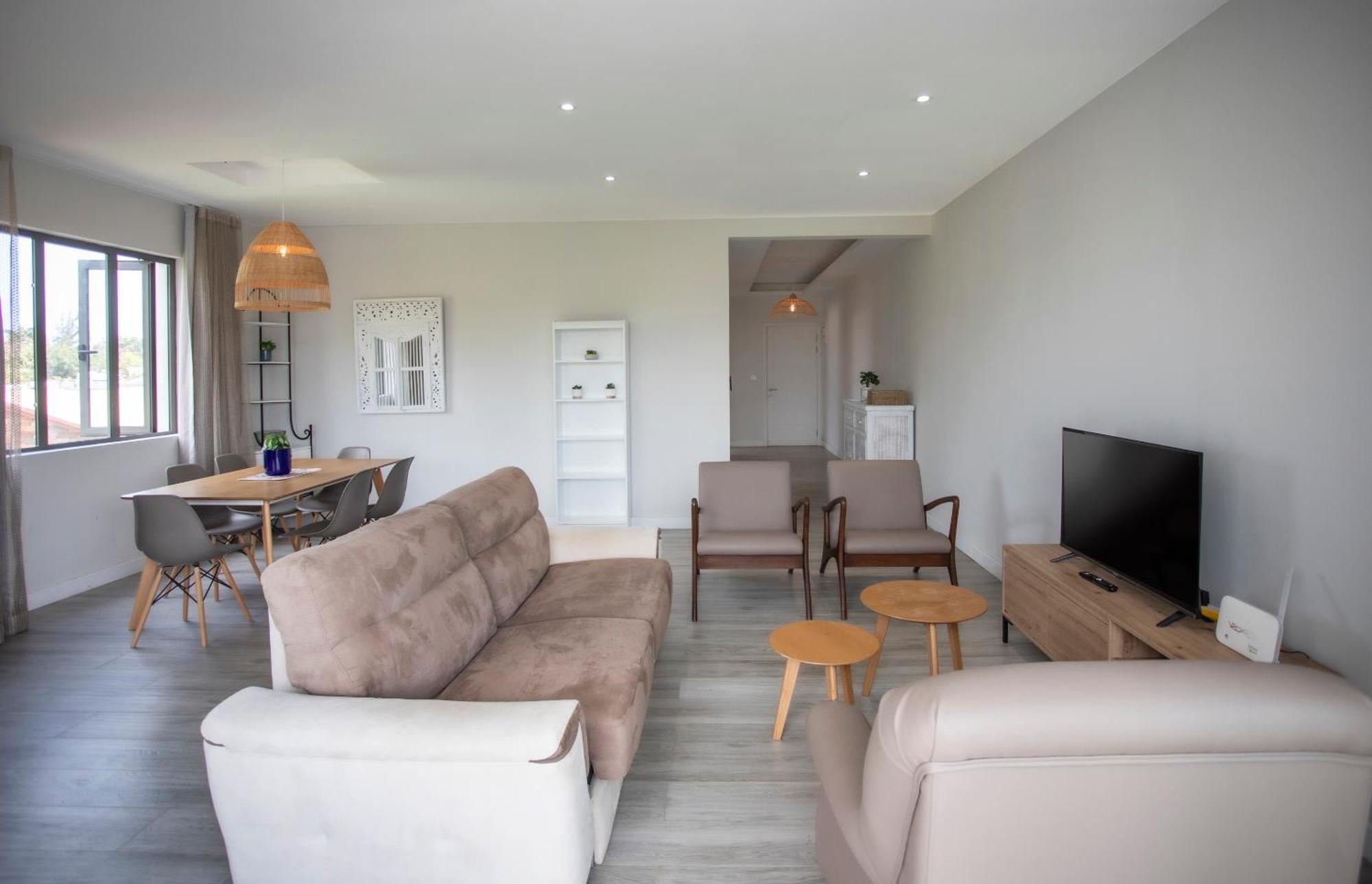 Mayfair Condo In Pereybere Pereybere Beach Eksteriør bilde